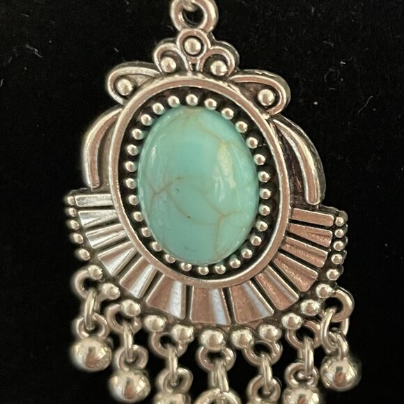 3/$17 Southwestern Inspired Faux Turquoise and Silver Pierced Ear… - Picture 3 of 3